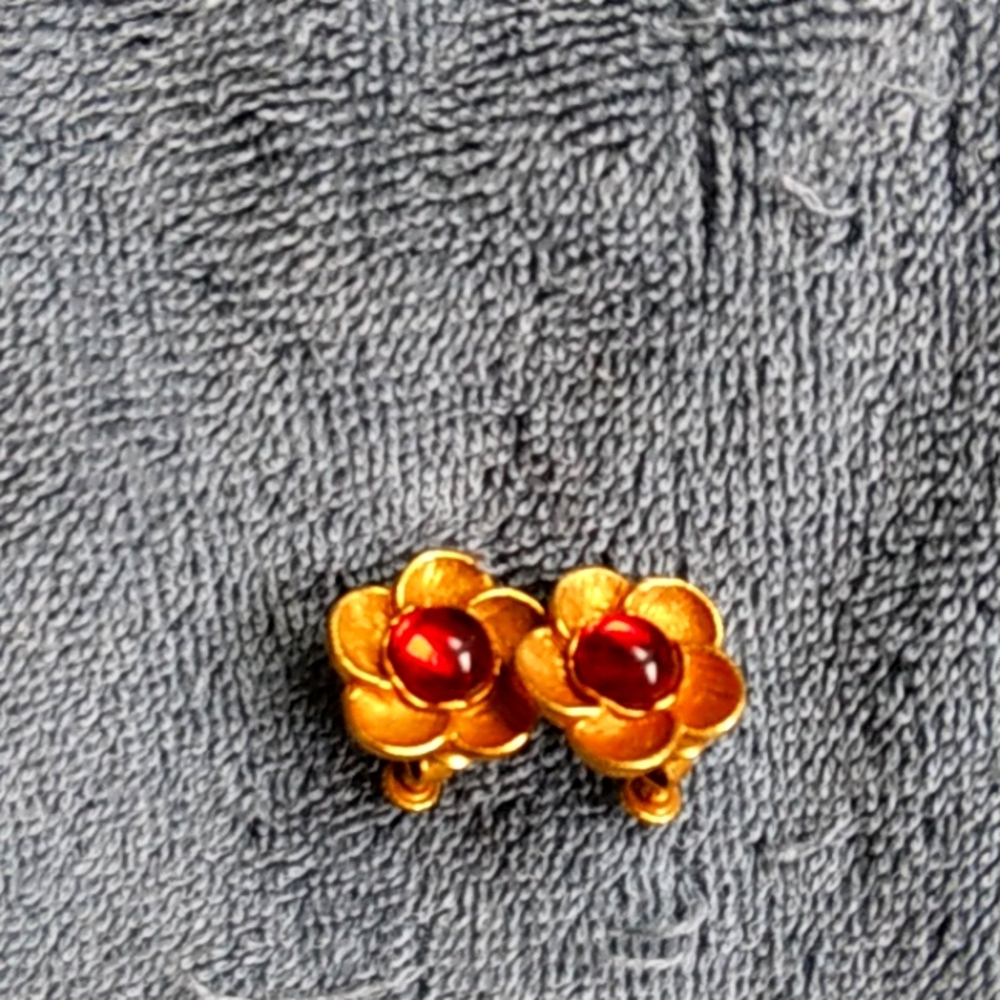 Earings